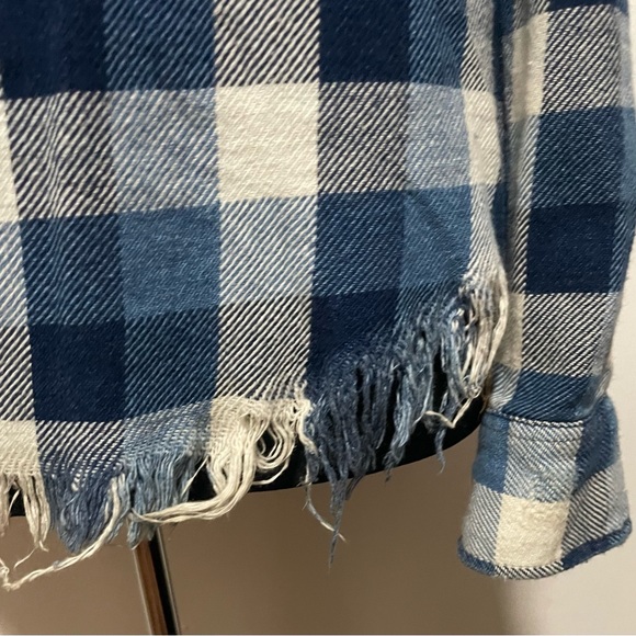 1975 / Men’s Distressed and Ripped Plaid Flannel Shirt (size M) - Picture 6 of 6